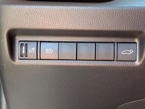 Used 2021 Toyota RAV4 Limited AWD/4WD image 8