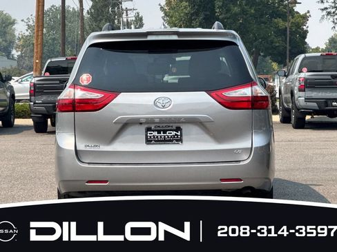 Used 2018 Toyota Sienna LE FWD image 5