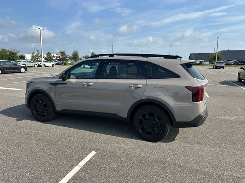 Certified 2025 Kia Sorento SX AWD/4WD image 12