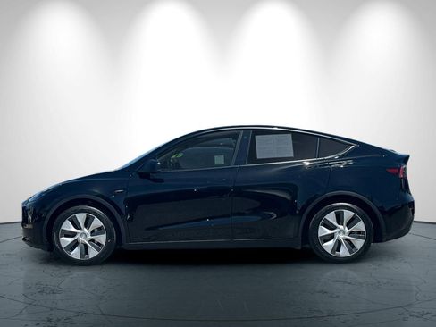 Used 2023 Tesla Model Y Long Range AWD/4WD image 7