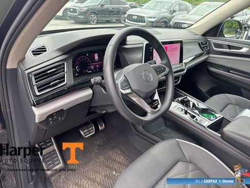 Used 2024 Volkswagen Atlas Peak Edition SE AWD/4WD image 14