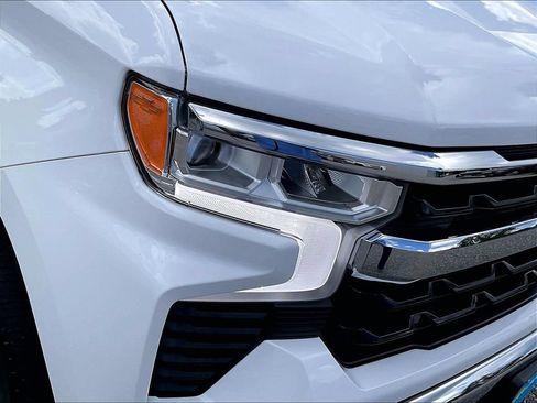 Used 2024 Chevrolet Silverado 1500 LT AWD/4WD image 33