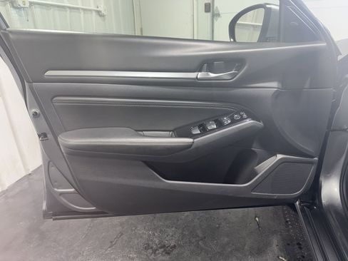 Used 2020 Nissan Altima 2.5 SV image 18