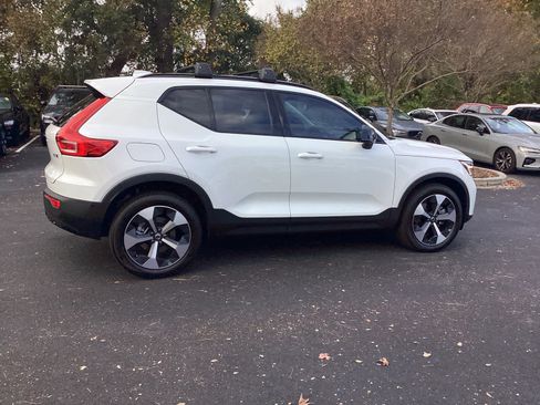 Certified 2026 Volvo XC40 B5 Plus w/ Protection Package Premier AWD/4WD image 18