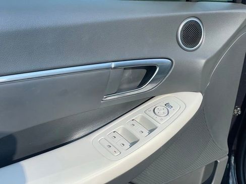 Used 2023 Hyundai Sonata SEL FWD image 11