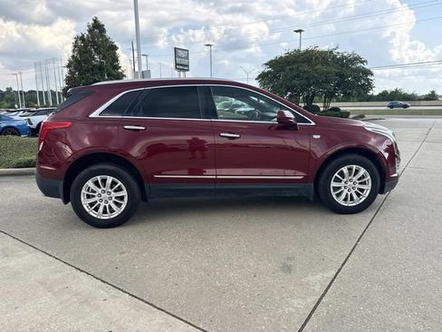 Used 2017 Cadillac XT5 FWD image 4