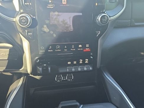 Used 2024 RAM 3500 Big Horn w/ Sport Appearance Package AWD/4WD image 16