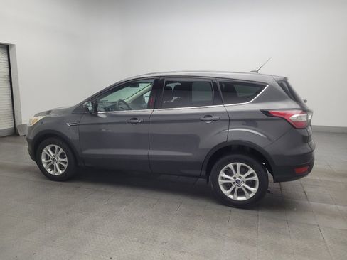 Used 2017 Ford Escape SE FWD image 2