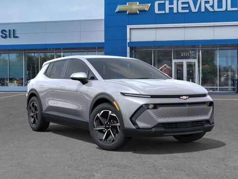 New 2026 Chevrolet Equinox EV LT FWD image 7