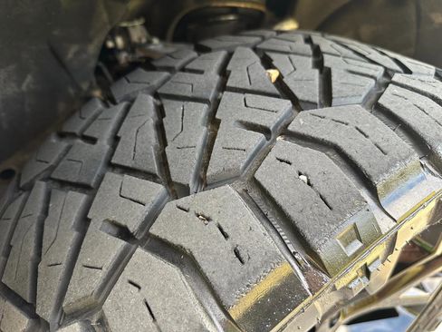 Used 2022 Chevrolet Tahoe LT w/ Luxury Package image 60