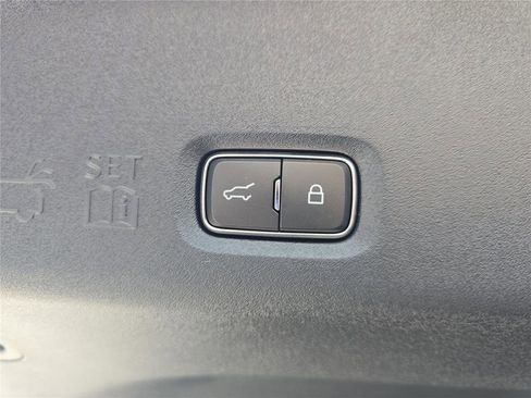 New 2026 Lincoln Navigator Black Label AWD/4WD image 10