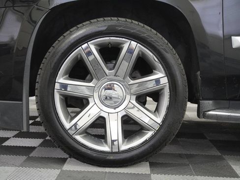 Used 2016 Cadillac Escalade Luxury AWD/4WD image 27