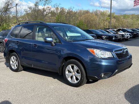 Used 2014 Subaru Forester 2.5i Touring AWD/4WD image 7