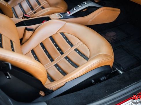 Used 2018 Ferrari 488 GTB image 86