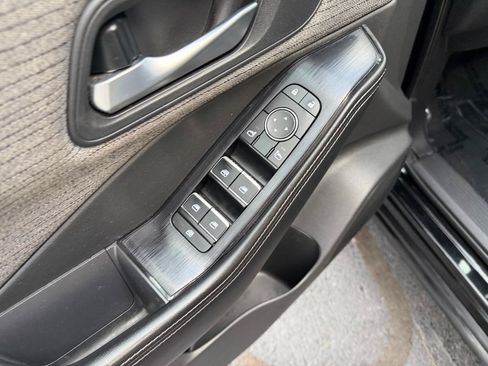 Used 2021 Nissan Rogue SV FWD image 19