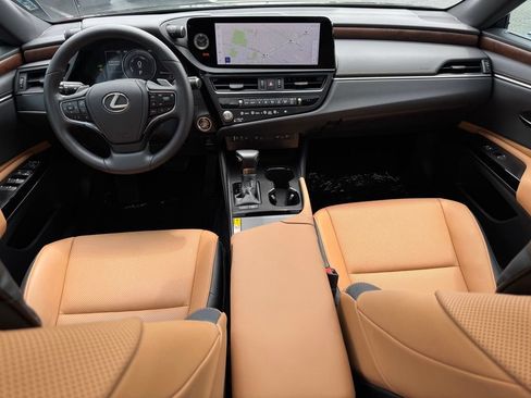 Used 2025 Lexus ES 300h F Sport FWD image 35