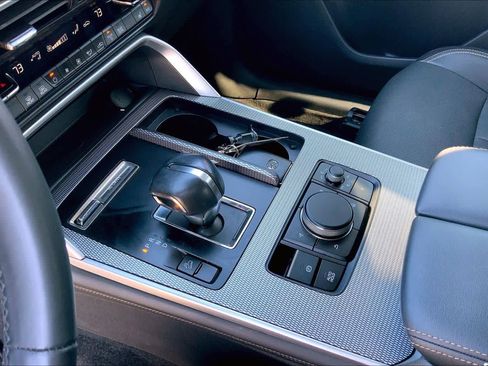 Used 2024 MAZDA CX-90 3.3 Turbo w/ Premium Package image 16