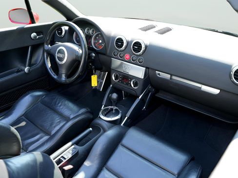 Used 2003 Audi TT 1.8T image 14
