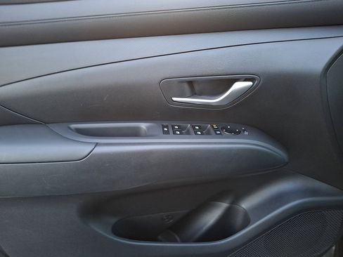 Used 2026 Hyundai Tucson SE image 11