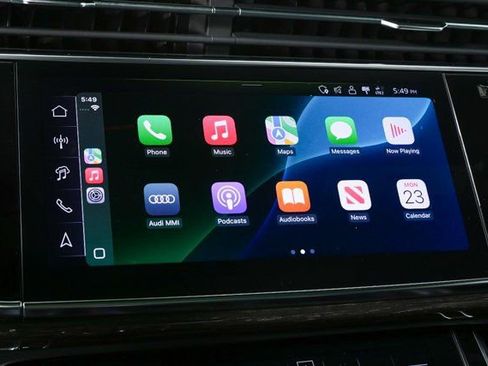 Used 2025 Audi Q8 Premium image 16