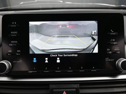 Used 2019 Honda Accord LX image 25
