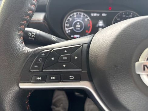 Used 2022 Nissan Versa SR image 24