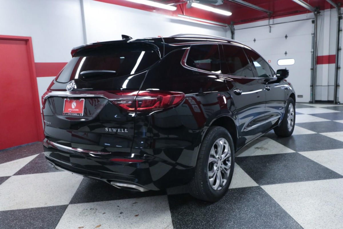 Used 2021 Buick Enclave Avenir FWD image 7