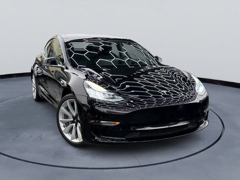 Used 2020 Tesla Model 3 Performance image 6