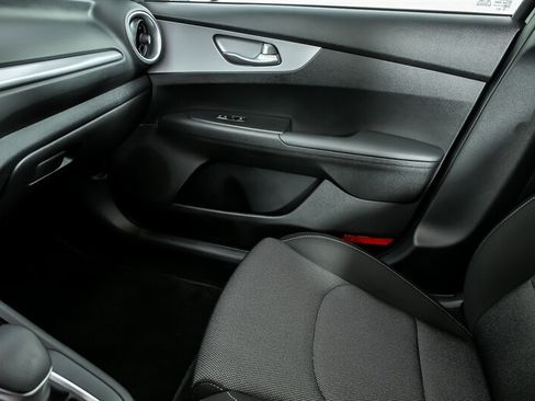 Used 2024 Kia Forte LXS FWD image 32