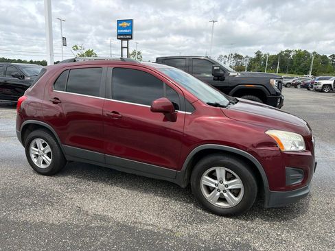 Used 2016 Chevrolet Trax LT FWD image 8