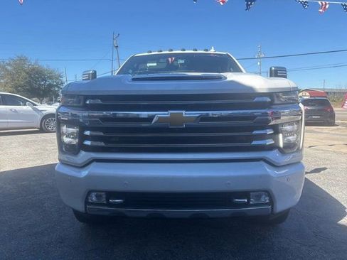 Used 2023 Chevrolet Silverado 2500 High Country w/ Z71 Off-Road Package image 2