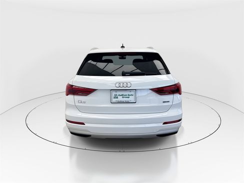 Used 2020 Audi Q3 2.0T Premium image 7