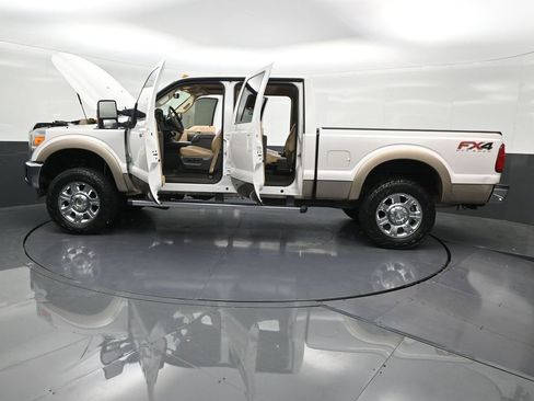 Used 2012 Ford F250 Lariat w/ Chrome Pkg image 33