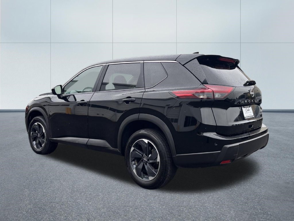 Used 2025 Nissan Rogue SV AWD/4WD image 5