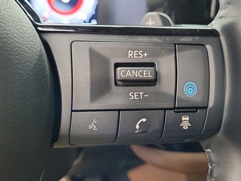 Used 2024 Nissan Pathfinder Platinum w/ Cargo Package image 27