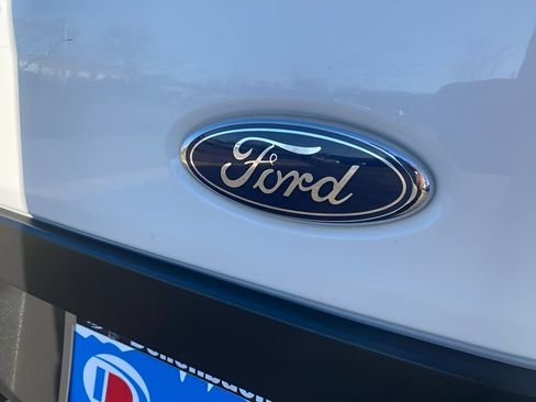 Used 2023 Ford Transit 350 XLT RWD image 19
