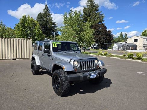 Used 2013 Jeep Wrangler Unlimited Sport AWD/4WD image 3