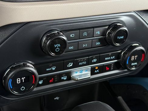 Used 2023 Ford Bronco Wildtrak AWD/4WD image 23