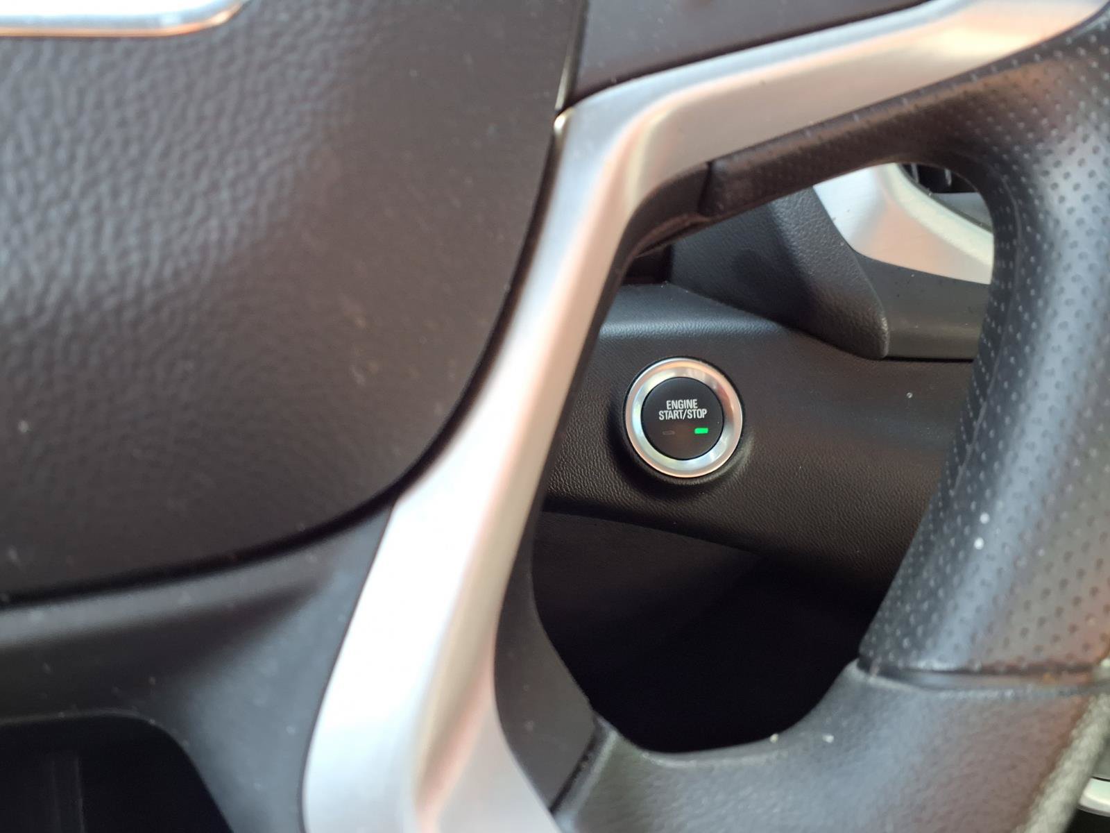 Used 2024 GMC Terrain SLE w/ Driver Convenience Package AWD/4WD image 14