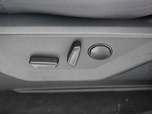 Certified 2025 Ford Expedition Active image 26