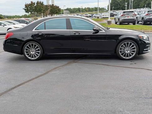 Used 2017 Mercedes-Benz S 550 Sedan image 3