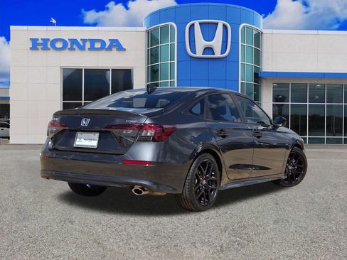 Used 2025 Honda Civic Sport image 3