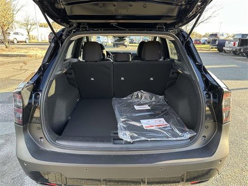 New 2026 Nissan Kicks SV image 12