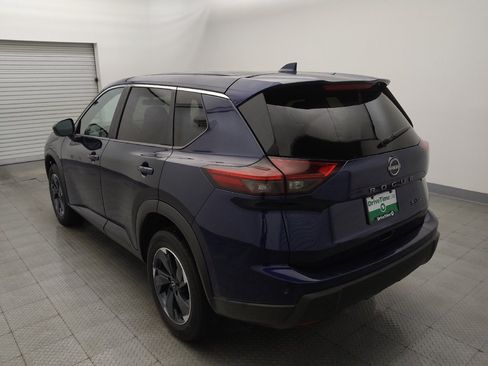 Used 2024 Nissan Rogue SV AWD/4WD image 5