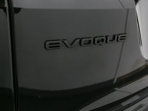 Used 2023 Land Rover Range Rover Evoque S image 10