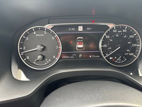 Used 2023 Nissan Rogue SL w/ SL Premium Package image 17