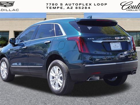 Certified 2025 Cadillac XT5 Luxury FWD image 3