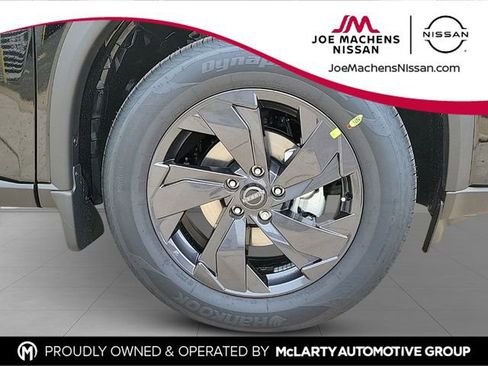 New 2026 Nissan Rogue SV w/ Cold Weather Package AWD/4WD image 10