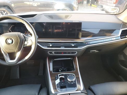 Used 2026 BMW X5 xDrive40i AWD/4WD image 13