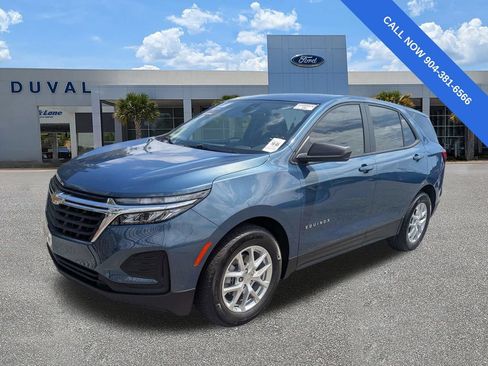 Used 2024 Chevrolet Equinox LS w/ LS Convenience Package FWD image 8